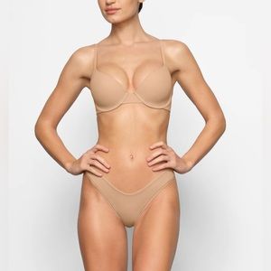 SKIMS Fits Everybody Underwire Bra Ochre